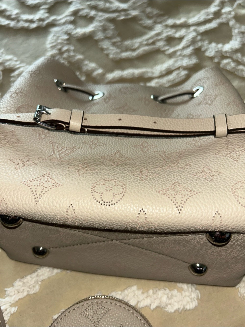Louis Vuitton mahina Bella Shoulder crossbody Bag & pouch microchip - Picture 14 of 16